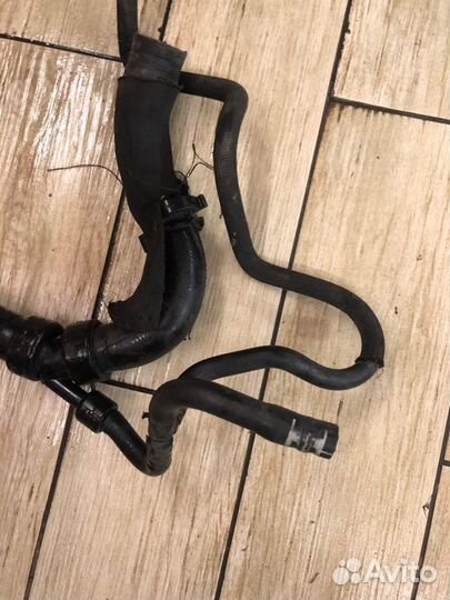 Патрубок системы охлаждения Audi Allroad quattro