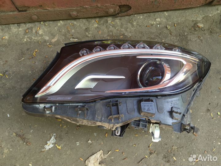 Мерседес GLA 156 фара