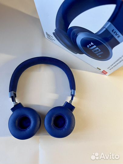 Беспроводные наушники JBL live 670 NC