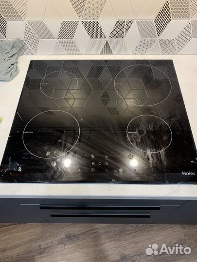 Индукционная варочная панель haier