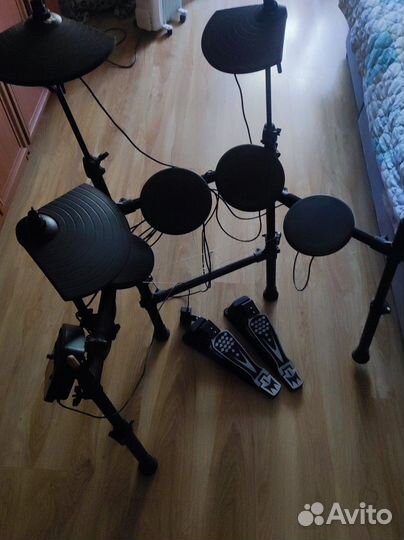 Электронная ударная установка Medeli dd401