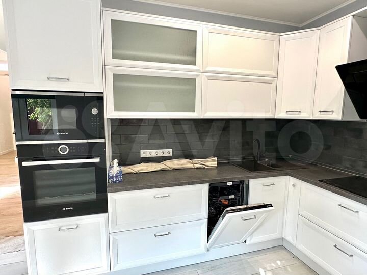 Дом 148 м² на участке 2,5 сот.