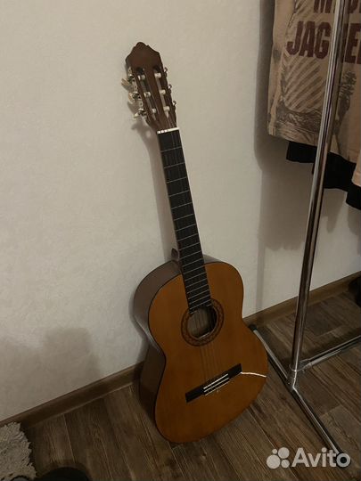 Гитара Yamaha c40