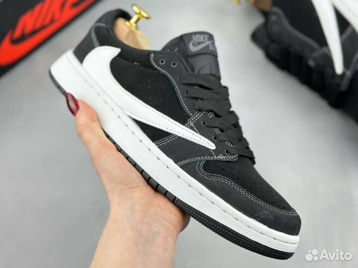 Мужские кроссовки Nike Jordan Low чёрные