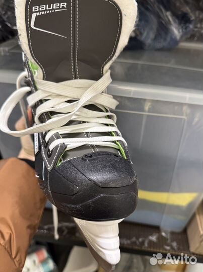 Хоккейные коньки bauer
