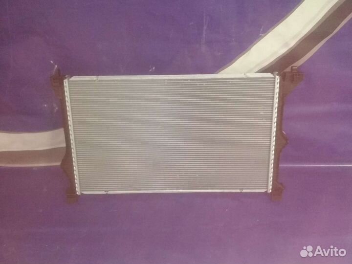 Радиатор охлаждения Sprinter Classic W 909