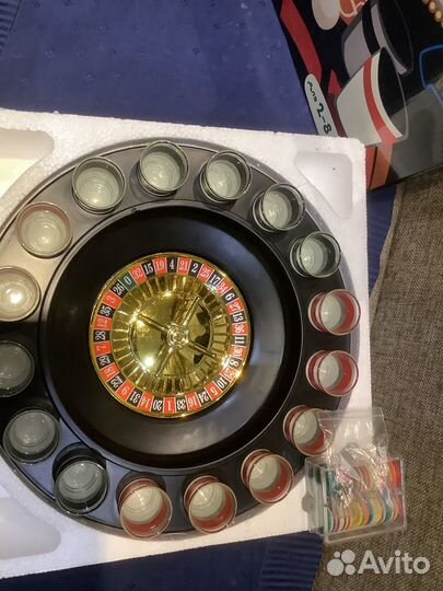 Игра «Пьяная Рулетка» со стопками