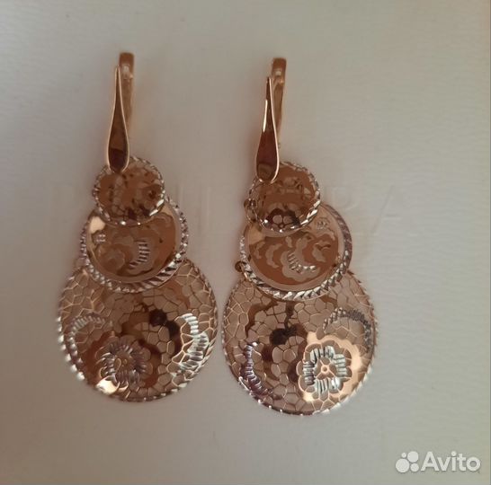 Золотые серьги