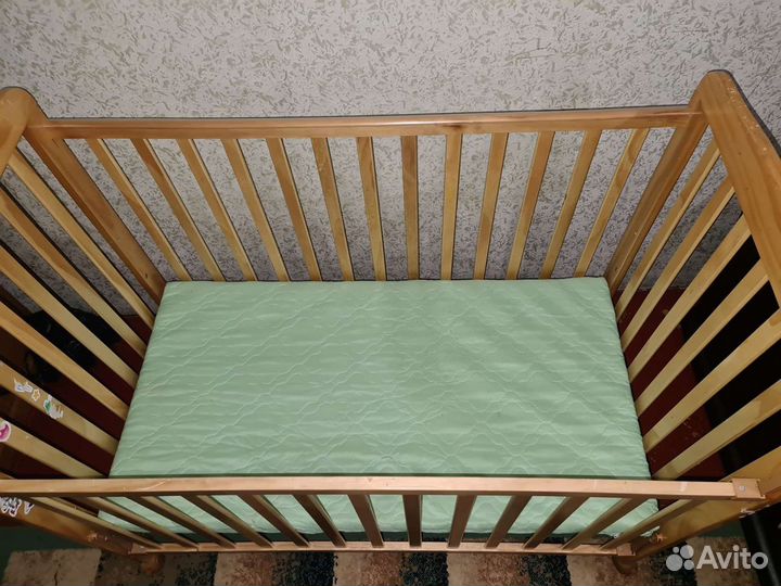 Кроватка детская