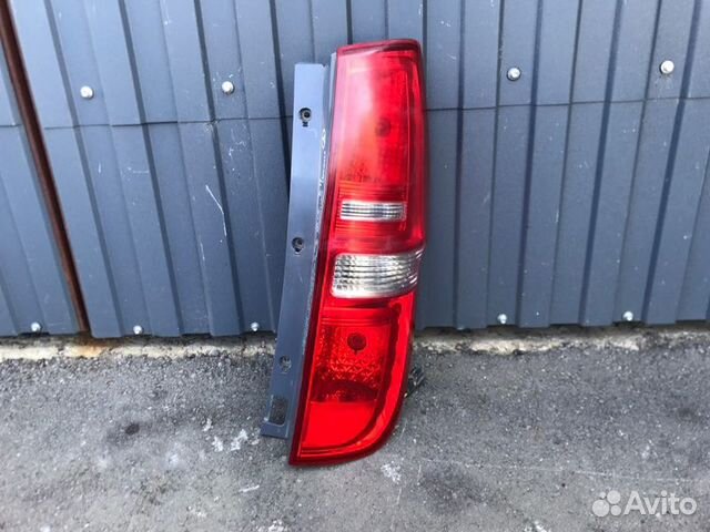 Фонарь задний правый Hyundai Grand Starex