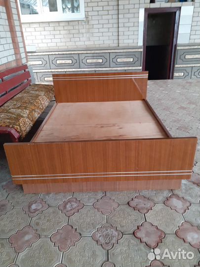 Продаю кровать бу