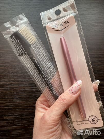 Кисти для бровей и губ