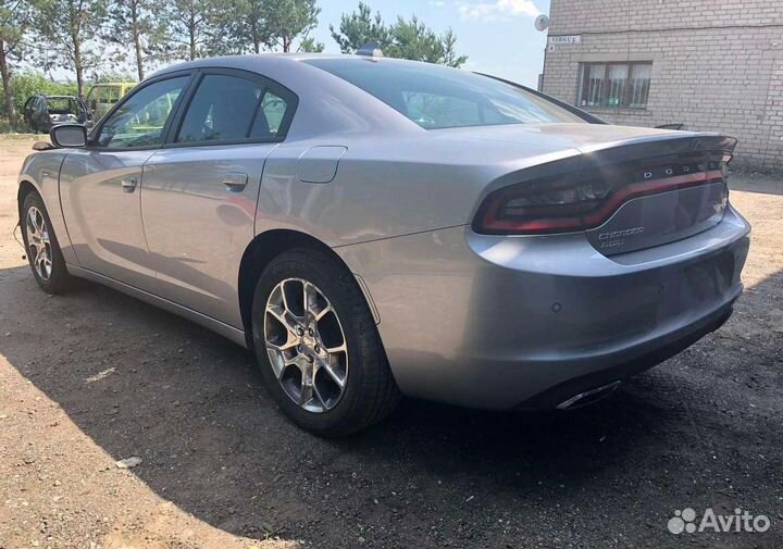Dodge Charger 2015 г на запчасти