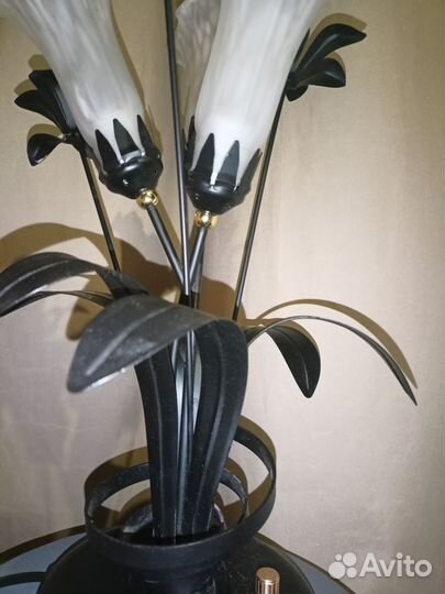 Настольная лампа Tiffany Pond Lily