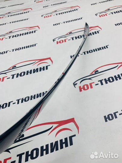 Спойлер на заднее стекло Мерседес С205 черный