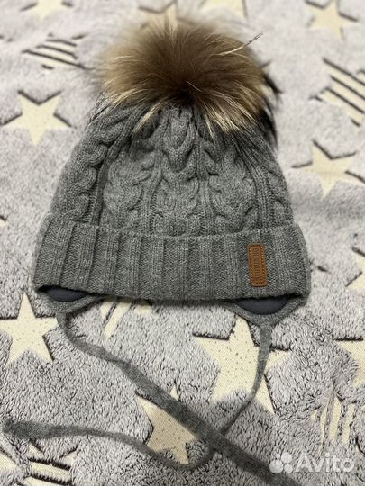 Шапка с натуральным помпоном