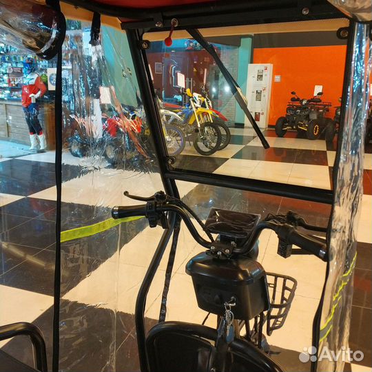 Электрический трехколесный скутер Syccyba T1/T2