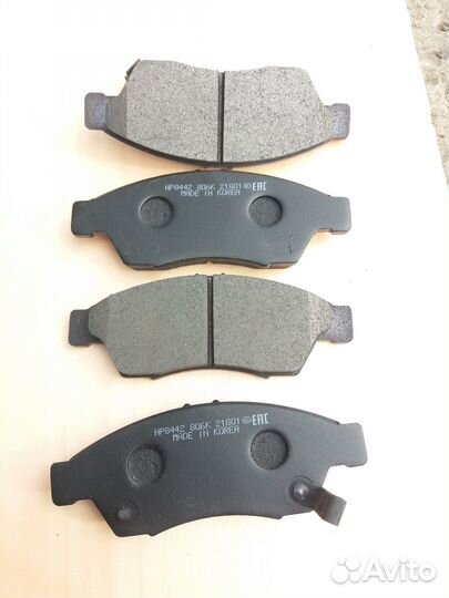 Suzuki Liana тормозные колодки передние