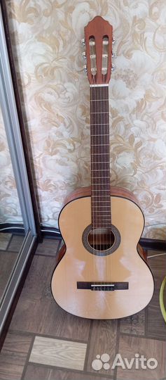 Классическая гитара cort