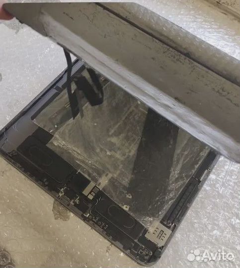 iPad Pro 11 на запчасти