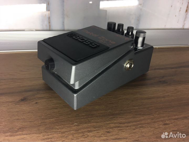Boss Metal Zone MT-2