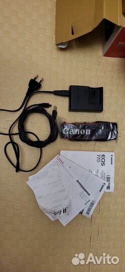 Canon EOS 77D (Кэнон 77D)