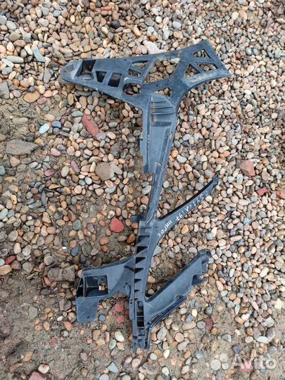 Mercedes E W212 Крепления бампера