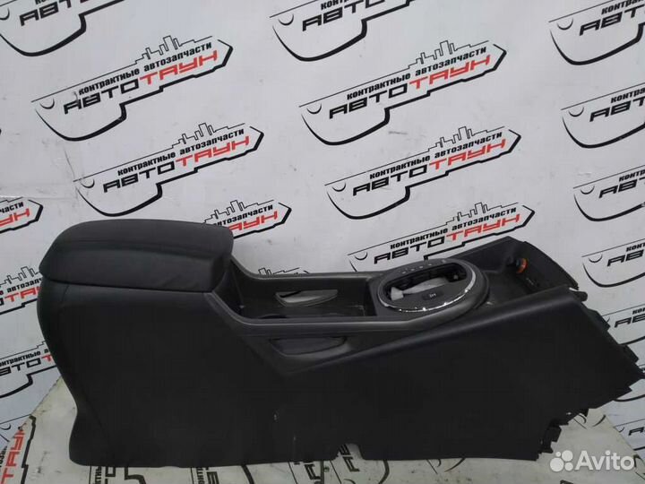 Подлокотник KIA sportage SL черный GE205