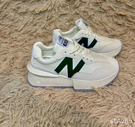 Кроссовки New balance женские