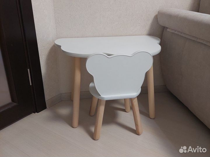 Детский стол и стул