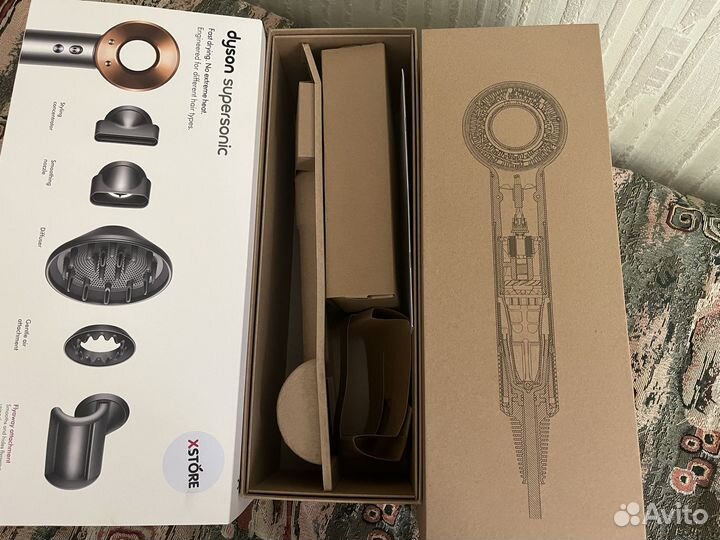 Коробка от фена dyson supersonik оригинал