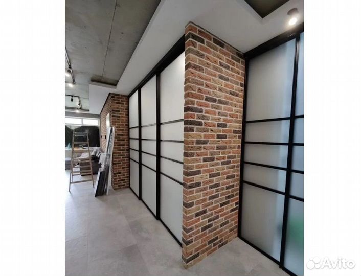 Двери купе в нишу