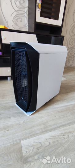 Корпус AeroCool Aero One Mini Aero One Mini-G-WT-v