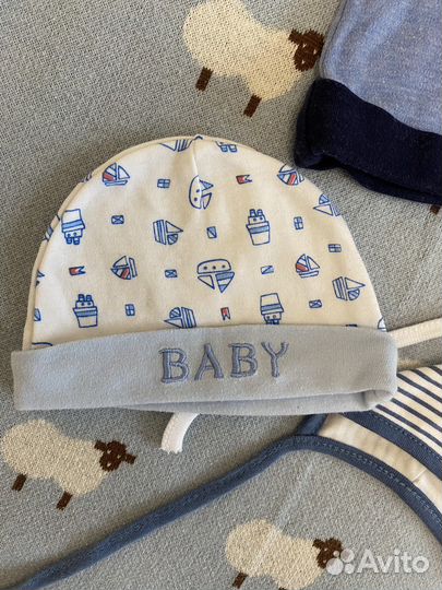 Шапки для новорожденного, чепчики