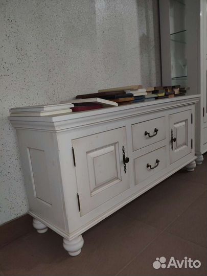 Тумба под телевизор