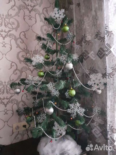 Ёлочка искусств. 1м35см (не китай)