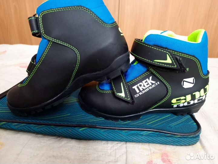 Лыжные ботинки