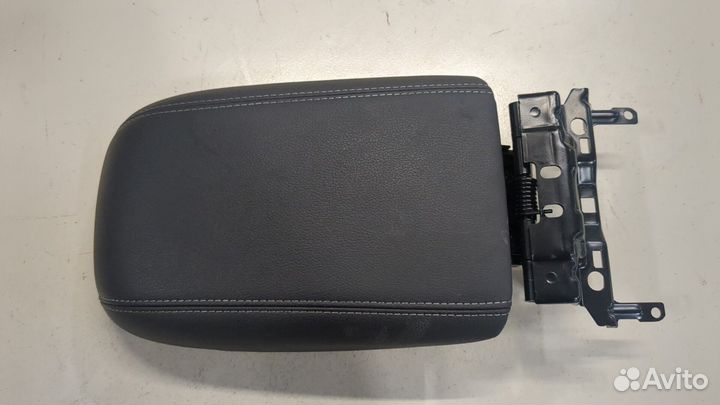 Подлокотник Ford C-Max, 2016