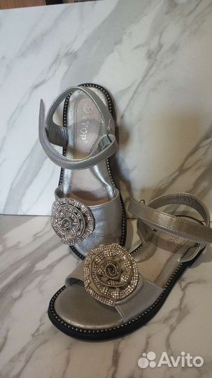 Обувь для девочки