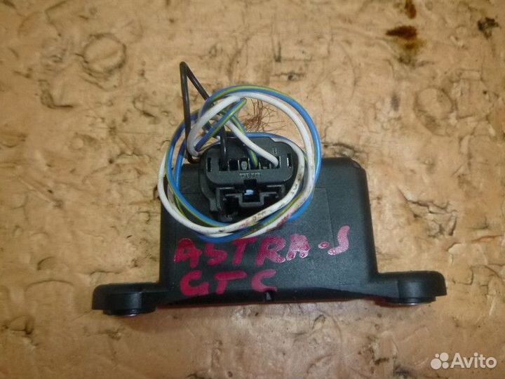 Датчик ускорения opel astra J 2010