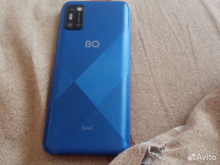 Телефон bq