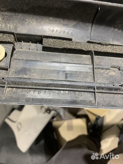 Накладка заднего правого порога Тойота Камри v40