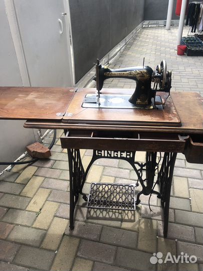 Швейная машина Singer 18 век