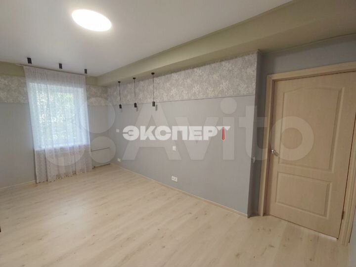 3-к. квартира, 73,4 м², 2/2 эт.