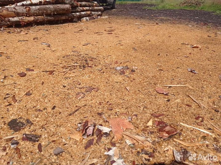 Опилки в мешках, щебень, песок, земля, дрова