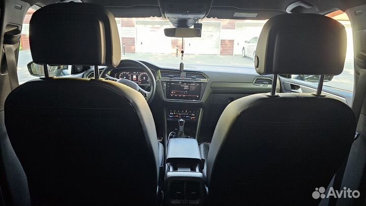 Volkswagen Tiguan 2.0 AMT, 2021, 60 000 км