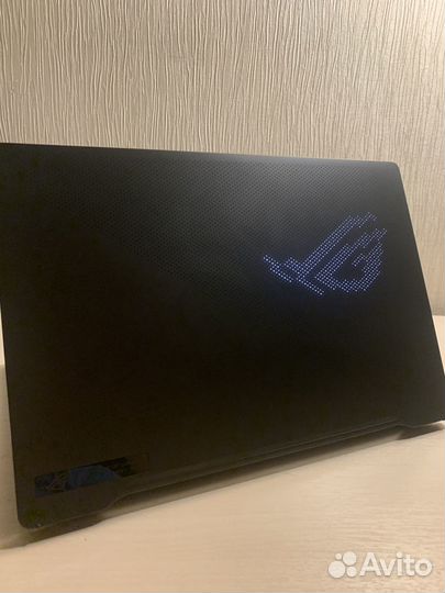 Asus rog zephyrus g14