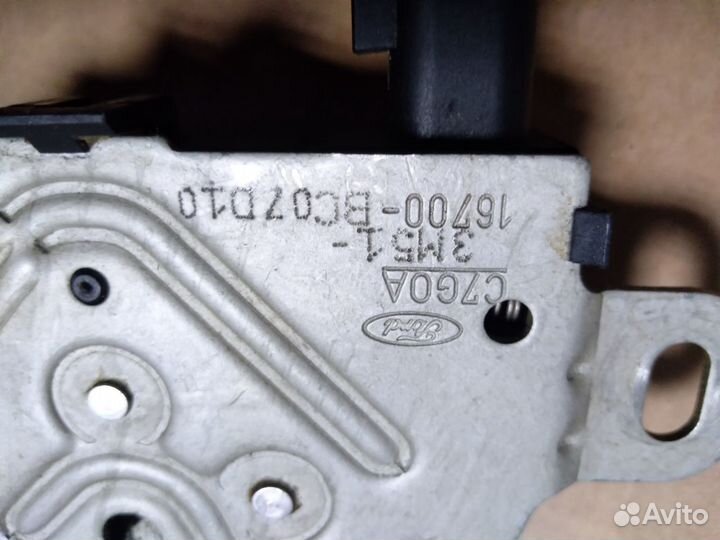 Новый оригинальный замок капота Ford Focus