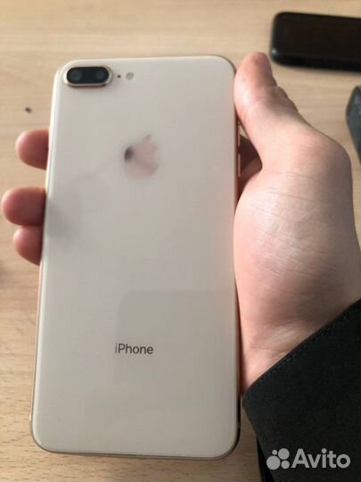 iPhone 8 Plus, 64 ГБ