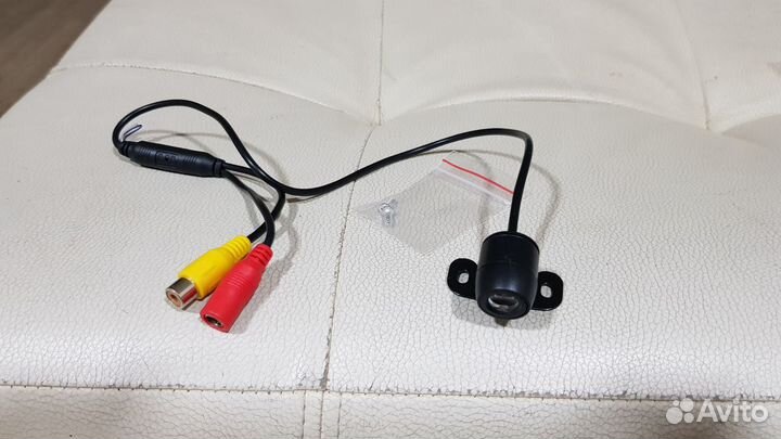 Камера заднего вида и Беспроводной передатчик